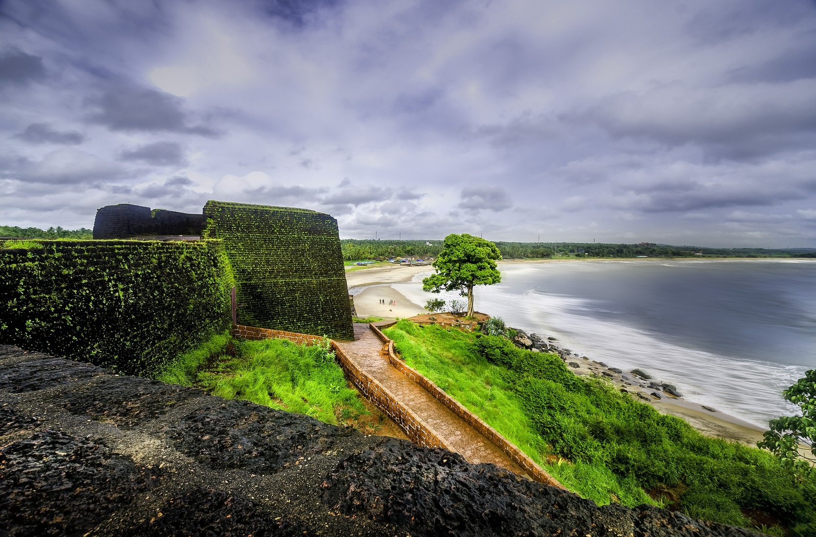 Taxi to Bekal Fort (Kerala) from Mangalore Airport
