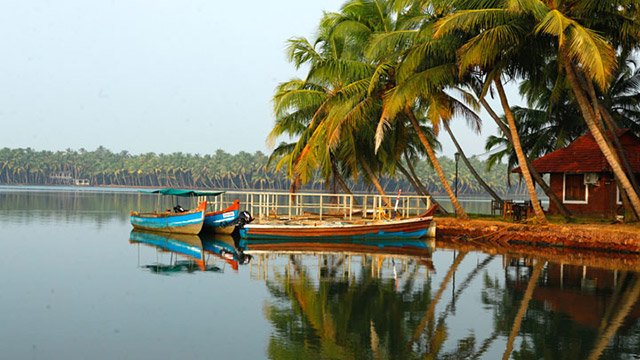Taxi to Kasaragod from Mangalore Airport