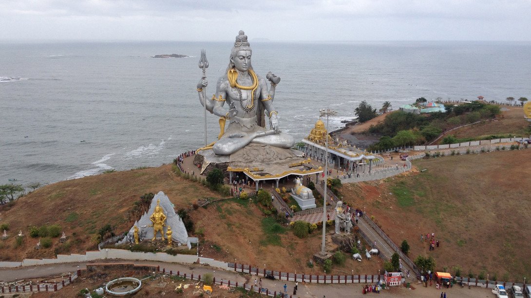 Taxi to Murudeshwar from Mangalore Airport